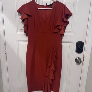 Chic Rust Midi Dress with Ruffle Sleeves